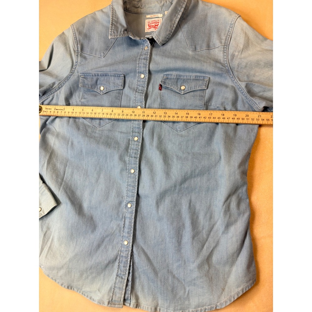 Levis Womens Tailored Fit Western Denim Shirt Light Wash Blue Snap Front XL - Picture 4 of 7